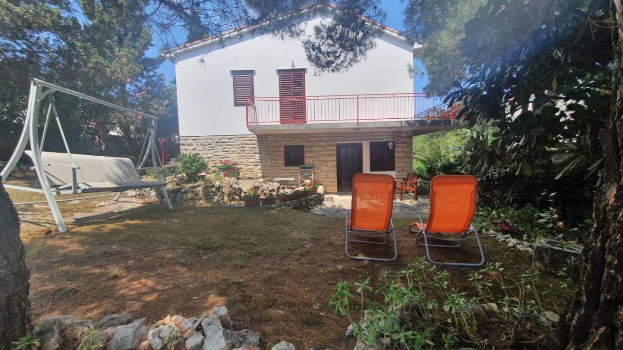 House Fras With Two Apartamento